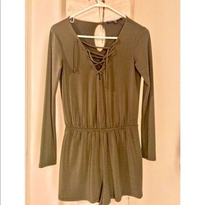 Lace up Hunter green romper with pockets!